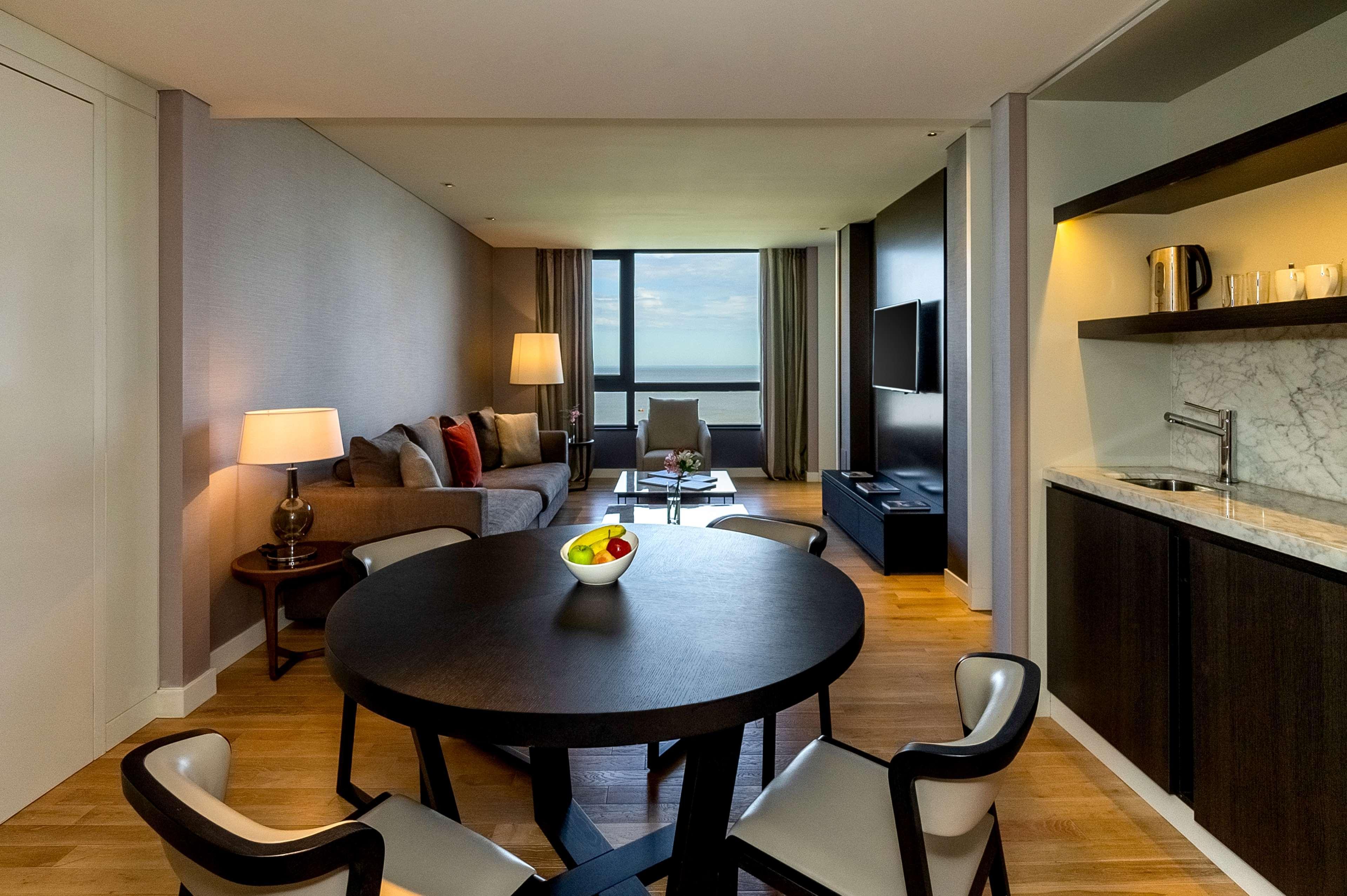 Готель Hyatt Centric Монтевідео Екстер'єр фото A suite at the hotel