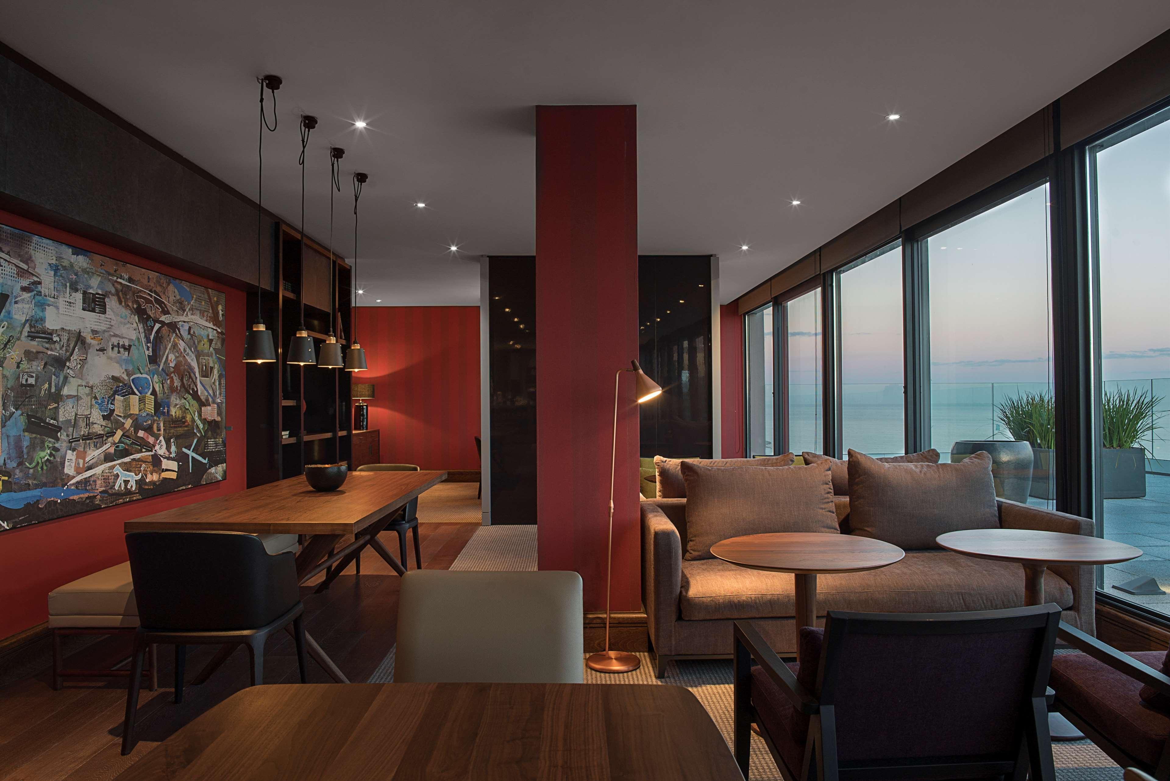 Готель Hyatt Centric Монтевідео Екстер'єр фото The Club at Athens Airport